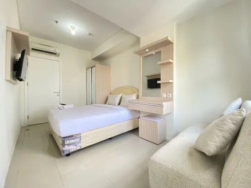 Homey Furnished 2Br Apartment at Parahyangan Residence
