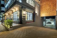 Nine River Hotel Hotels in 