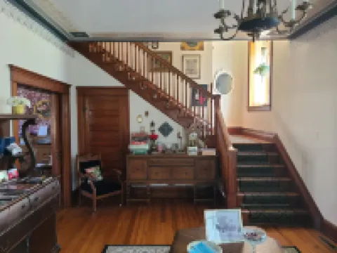 ذا بيسينج هاوس