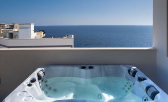 Deep Blu Boutique Hotel