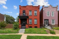 Red Brick Hideaway | JZ Vacation Rentals - Bungalows
