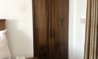 Downtown Virgins Hotel