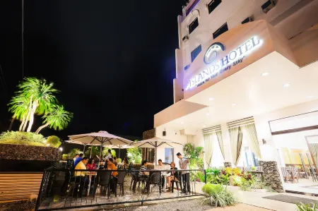 Islands Hotel Отели в г. Роксас Сити
