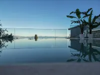 Achillion Luxury Corfu Villa Hotele w: Perama