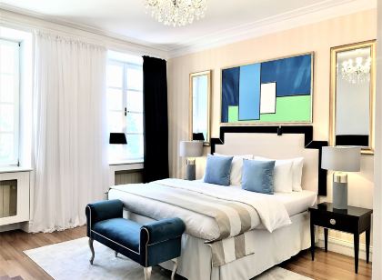 Mondrian Luxury Suites Unesco Old Town
