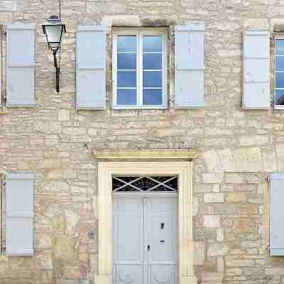 Les Pirondeaux Hotel Exterior
