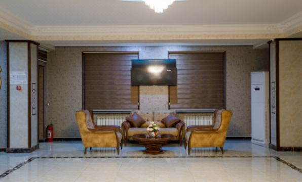 Royal Sapphire Hotel