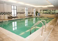 Hampton Inn North Brunswick/New Brunswick - Pools