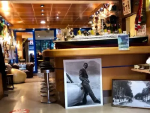 Hotel Arcantis le Voltaire Hoteles en Rennes