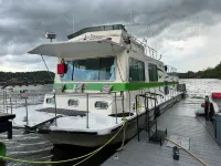 "Serene Houseboat Hideaway" Hotels in Glen Osborne