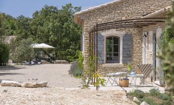 Elegant Provençal Villa in Bonnieux with Garden & Private Pool - La Bécasse