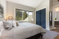 Luxurious Amenities and Scenic Views - Stunning Keystone Retreat