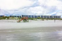 Spectacular Ocean View and Inviting Balcony - Charming Coastal Retreat Hotels in Crescent Beach