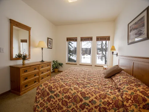 Mountain Views and Cozy Gas Fireplace - Spacious Modern Retreat Hotel a Granby