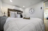 Shadowrock - Luxury Tiny Home with Amazing Views Hotels in Pushmataha County