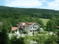 Landgasthof Zum Hirschenstein / Hotel mit Wellness Hotels in der Nähe von Waldwipfelweg