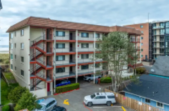 Oceanfront View and Beach Access - Gorgeous Coastal Sanctuary