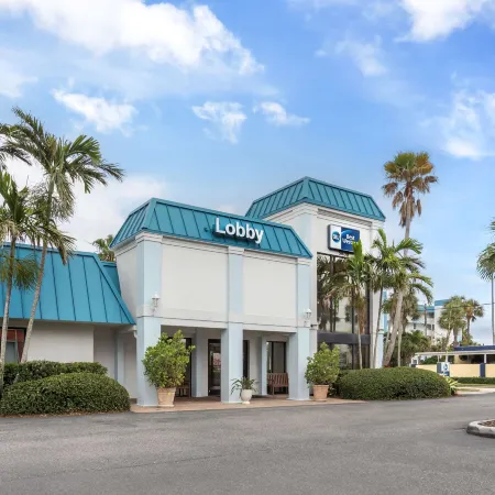 Best Western Cocoa Beach Hotel  Suites
