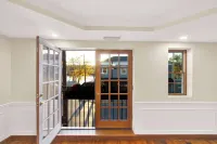 Modern Historic 3 bdrm 2 bath