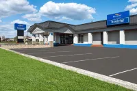 Travelodge by Wyndham Salisbury MD - Bãi đậu xe