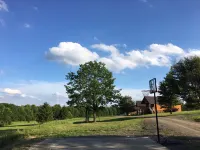 Stylish Retreat - Fireplace, Porch, Fire Pit, WiFi, Grill Hotel di Hartwick