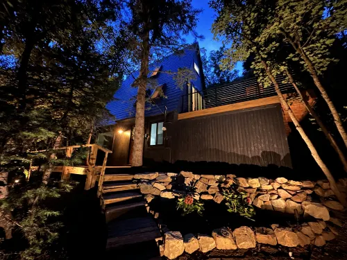 XL Hot Tub and Stunning Mountain Views - Charming A-Frame Retreat Hotels in Sundance