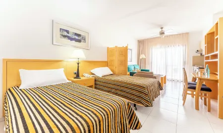 Hollywood Mirage - Excel Hotels & Resorts