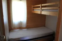 Large furnished cottage with covered terrace and parking space