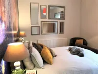 Central Wigan Welcoming Townhouse Sleeps up to 6 Hotels in Standish