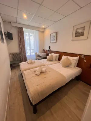 Azurene Royal Hotel