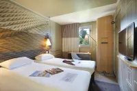 Hôtel ibis Archamps Porte de Genève Hôtels à proximité de : UCPA Vitam