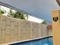 Golden Rich 88 Hotel - ที่มีสระว่ายน้ำ