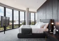 Eos by SkyCity فنادق في أديليد