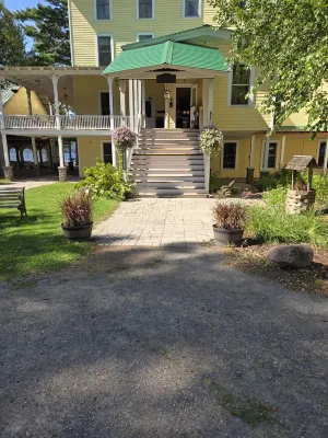 The Woods Inn