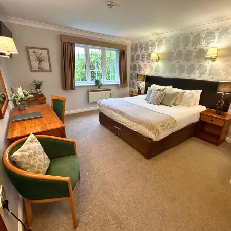 New Forest Lodge Hotels in Salisbury