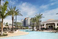 Universal Helios Grand Hotel - piscine