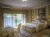 Royal Ridge Guesthouse Hotels near Erasmuskloof