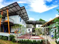Us Hostel Samui Hotel dekat Pantai Bo Phut