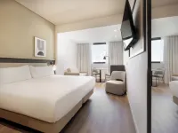 馬拉加阿拉梅達中心-美利亞旗下 拉里奧斯中心附近的飯店