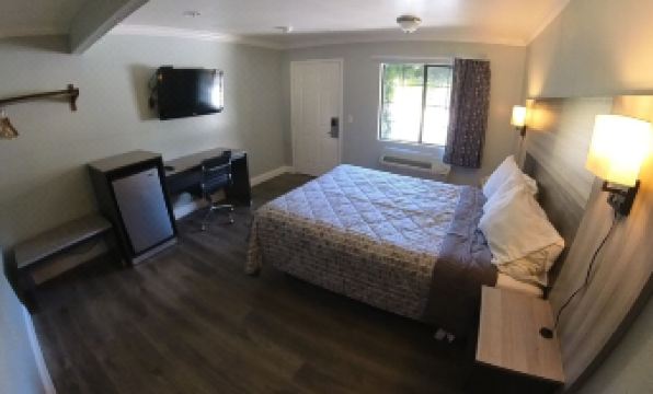 Monterey Oceanside Inn