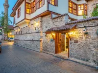 Cedrus Hotel โรงแรมใกล้Korkut Cami