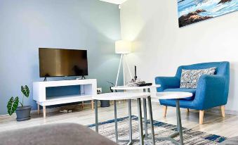 Chic Modern House on Neasden - 2085