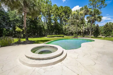 Swiss 41 - Golf Course Отели в г. Клермонт