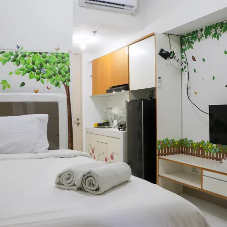 Affordable Price and Homey Studio Tokyo Riverside Pik 2 Apartment