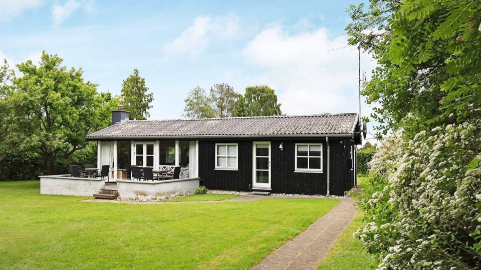 4 Star Holiday Home in Dronningmølle