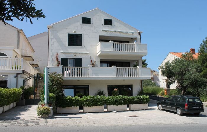 Apartments Logos