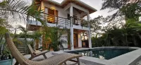 Lapislazuli House & Flats with Shared Pool