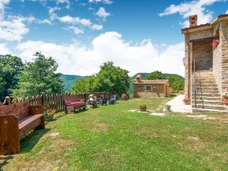 Holiday Home in Citta di Castello with Pool