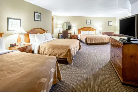 Quality Inn Keystone near Mount Rushmore Отели в г. Кистон