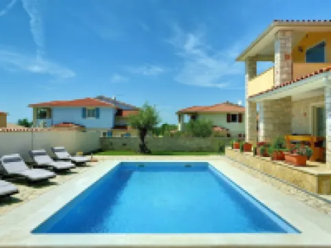 Rustic Villa in Vodnjan with Private Pool